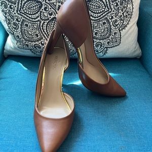 Merona Camel D’Orsay Style Pump